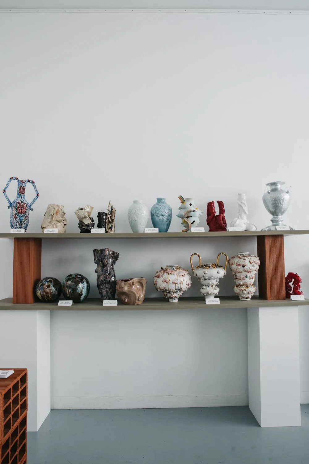 260911_1000 Vases_WEB-001.jpg