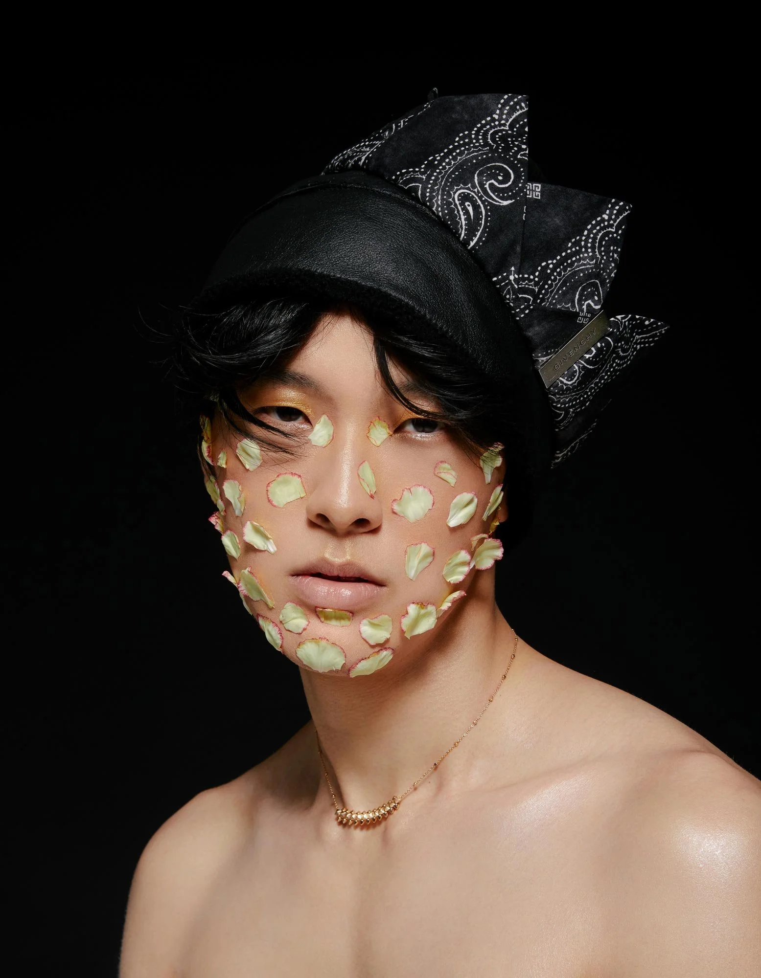 asrijasman-asri-jasman-fashion-editorial-esquire-singapore-esquiresg-october-2021b-012.jpg