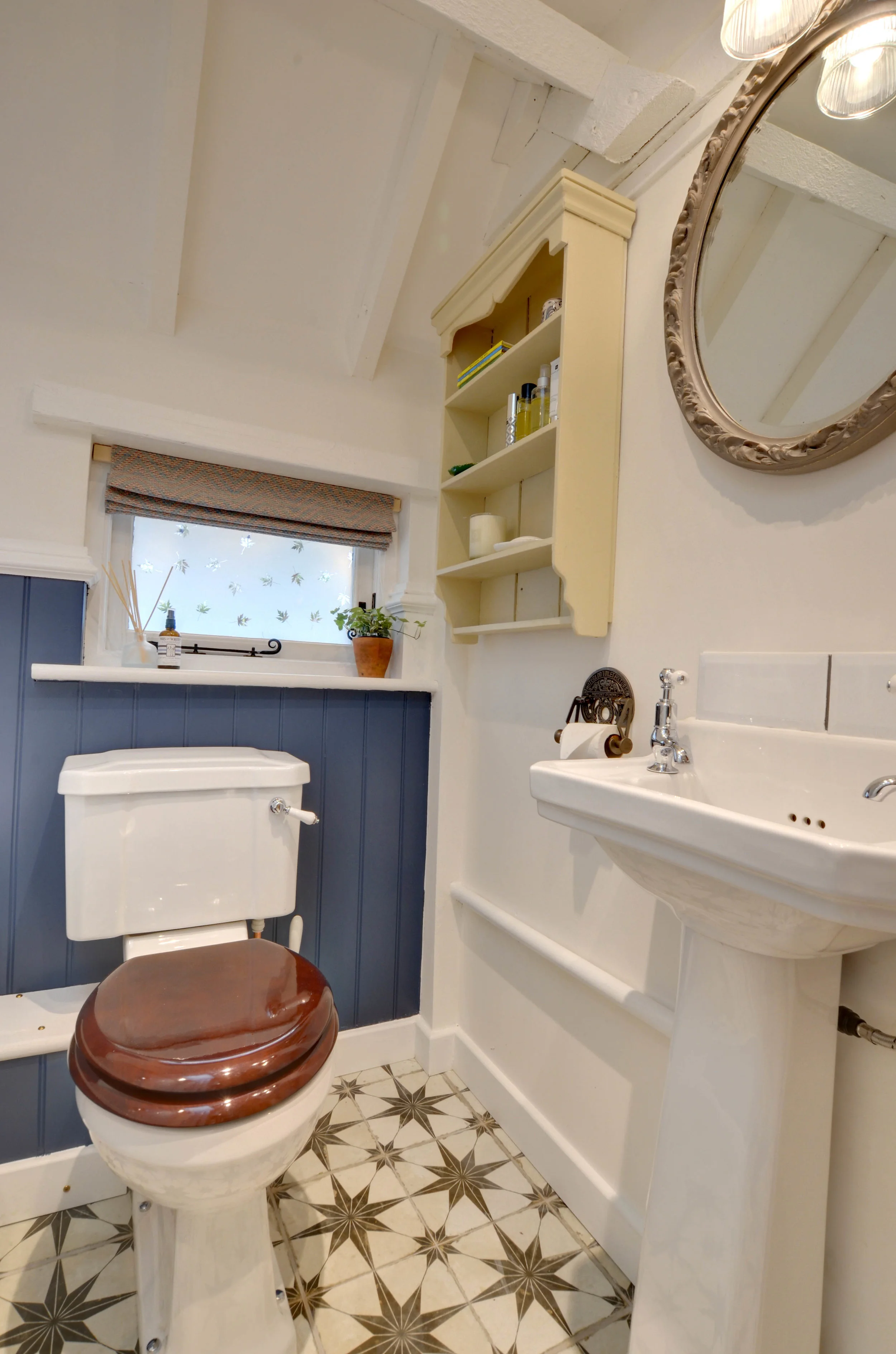 MD450 - Bathroom - View 2.jpg