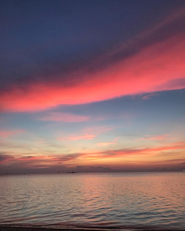 #kohphangan #islandlife #island #thailand #epicsunsets