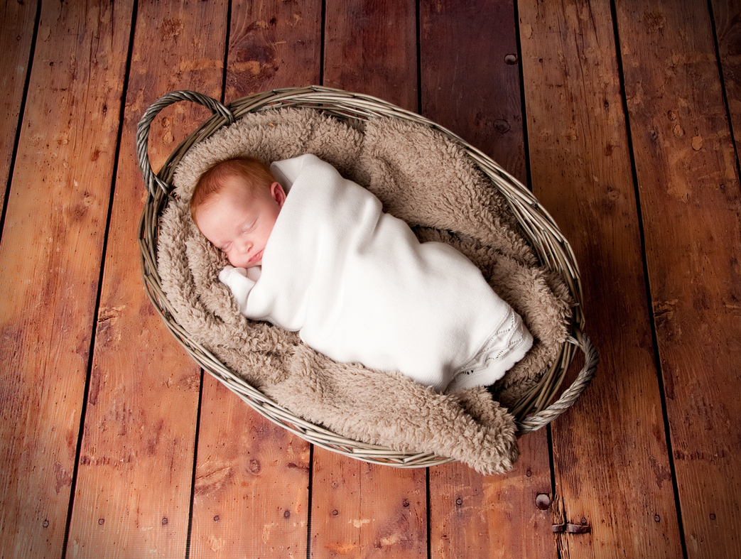 Newborn & Baby photographer.jpg