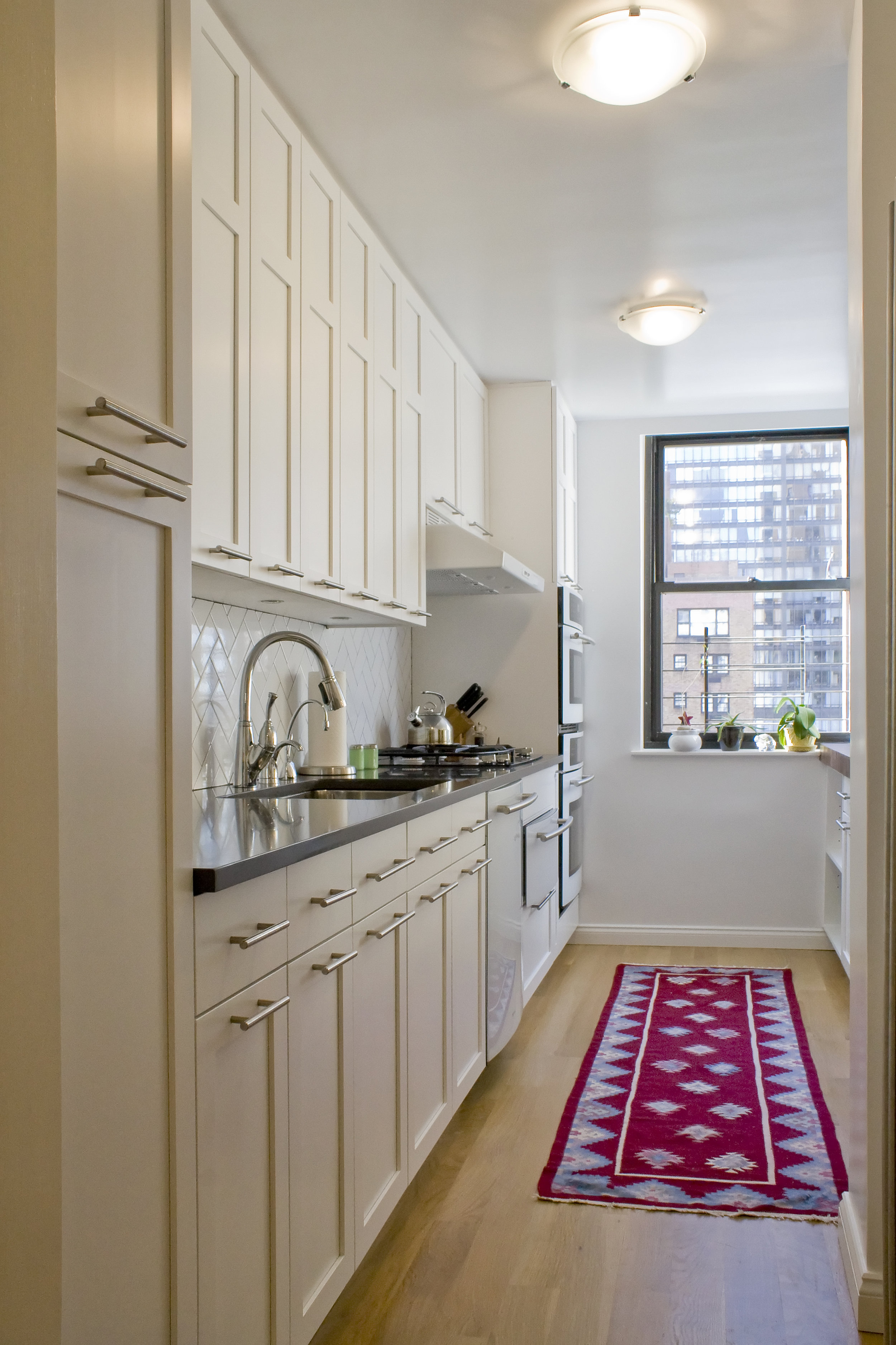 Beekman Place Apartment - Kitchen