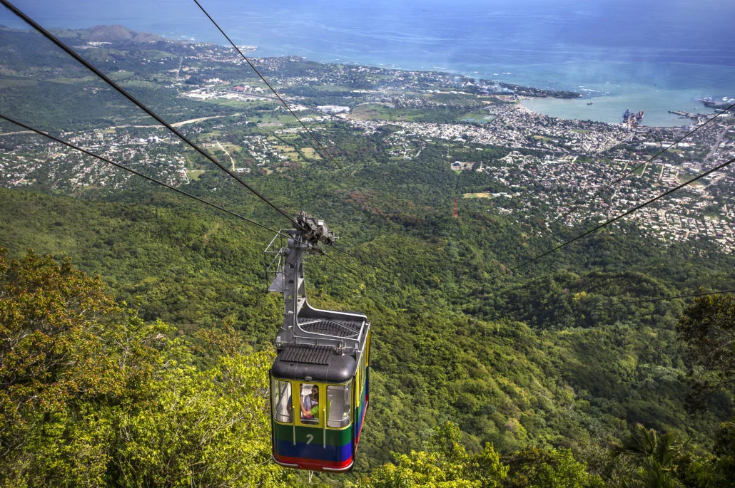 5. El Teleférico de Puerto Plata (Puerto Plata cable car): Brave the climb up the Isabel de Torres Mountain in the renowned cable car. Enjoy scenic views of the city and get a beautiful, birds-eye-view of Puerto Plata.