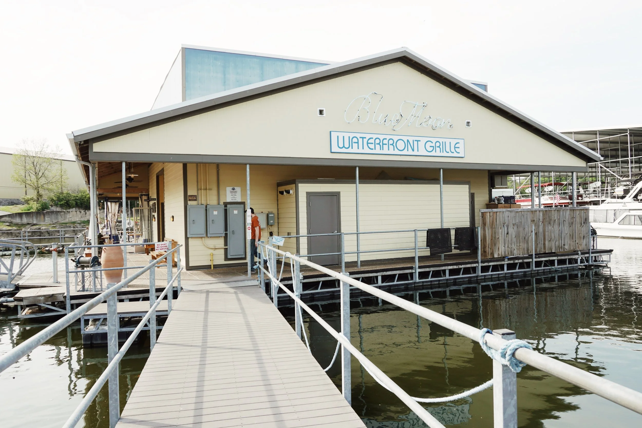 Blue Moon Waterfront Grille