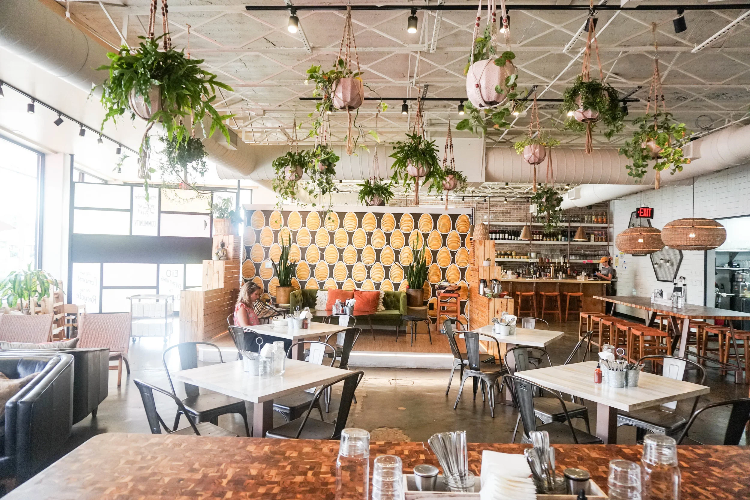 west-nashville-restaurants-eio-and-the-hive.jpg