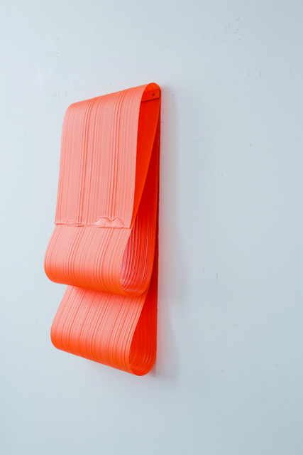 Bow_and_Bend__orange_pyrrole__1.png