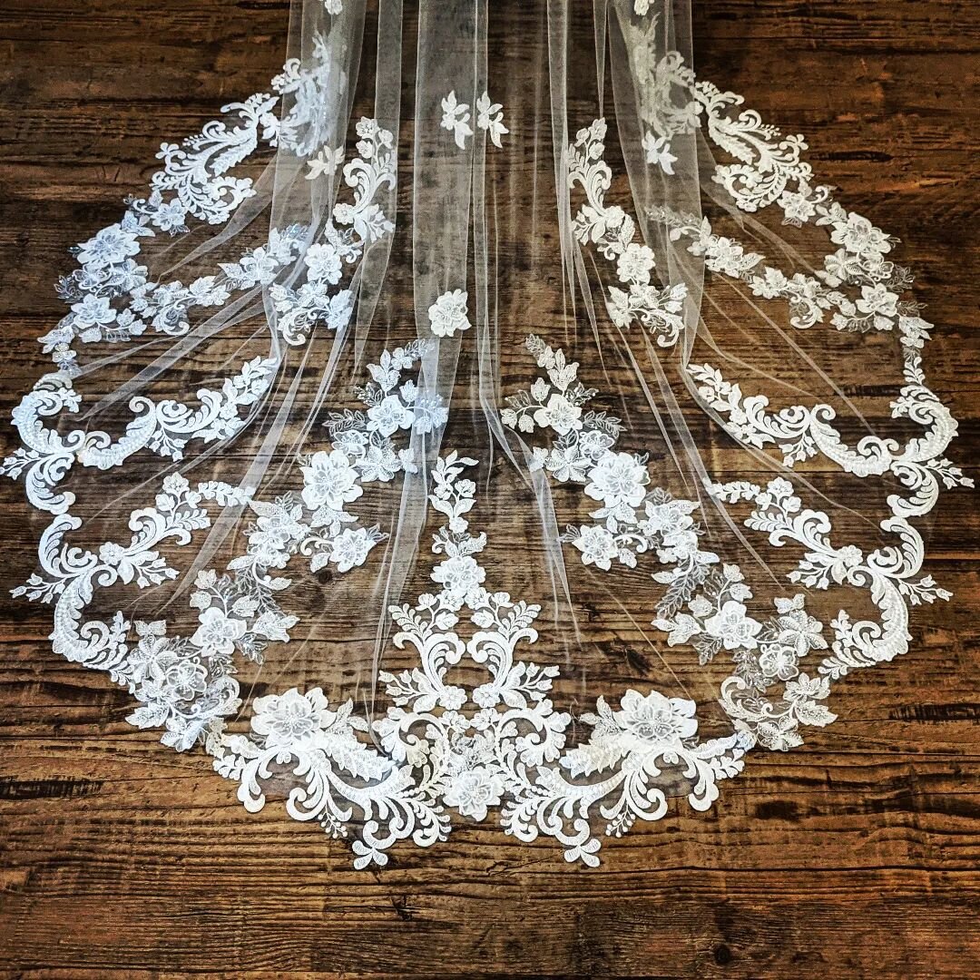 Custom Applique Veil - a mix of 2 different lace patterns 

✂️✂️✂️

#beckadluh #custom #lace #veils #applique #handmade #designer #weddings #bridal #madeincolorado