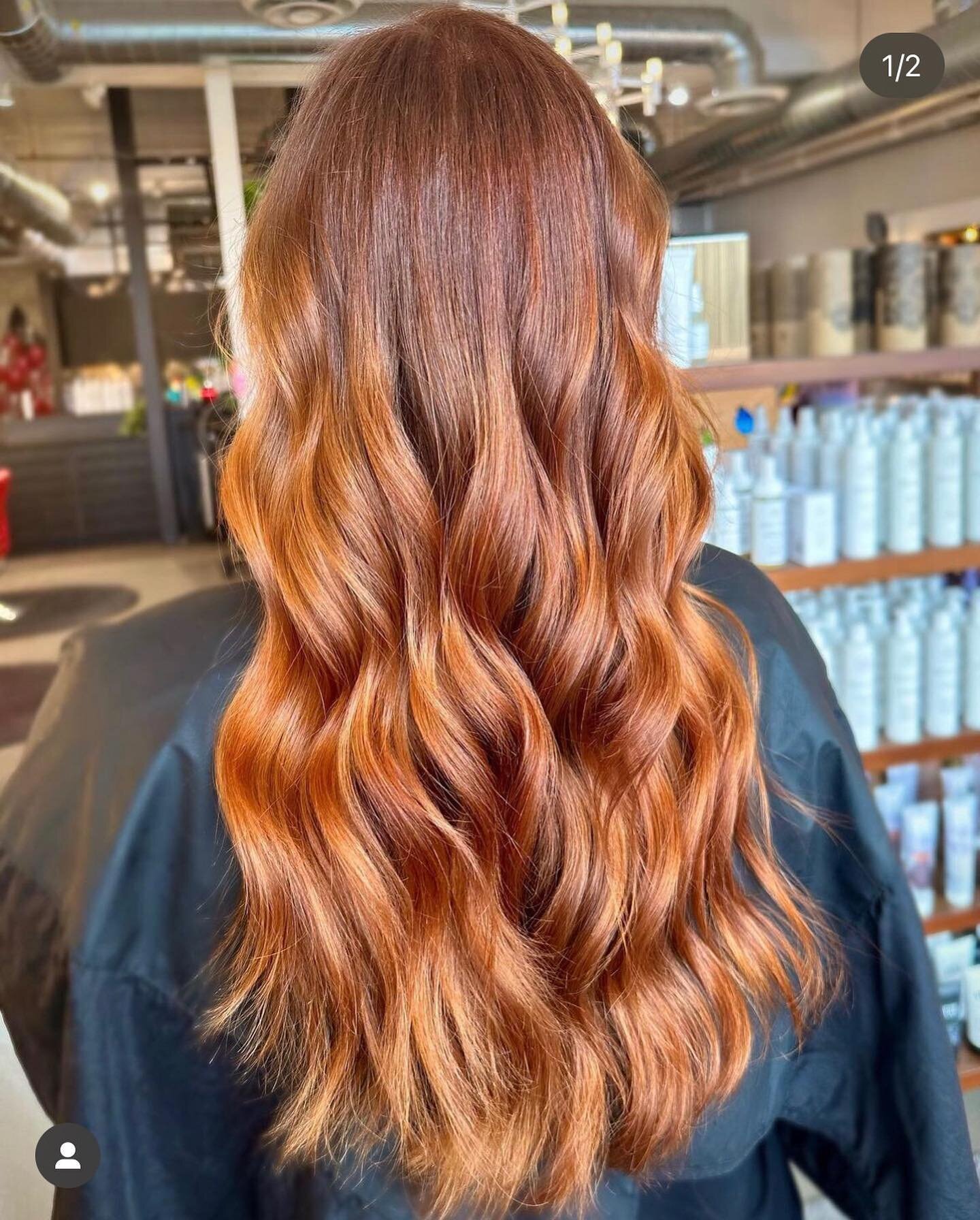 Summer is coming in hot and so is this STUNNING redhead look by @hairbyelliebrown 🔥🔥🔥

Ellie kicked off the new year by joining the Steller Hair fam and we couldn&rsquo;t be happier to have her! Inspired by her grandma (who was a hairdresser herse