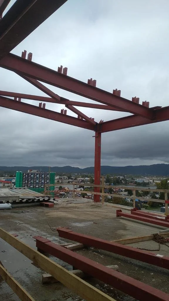 Colaboración Exitosa: Maestranza Cachapoal y Pinturas Hewstone Protegen la Estructura del Mall Valdivia