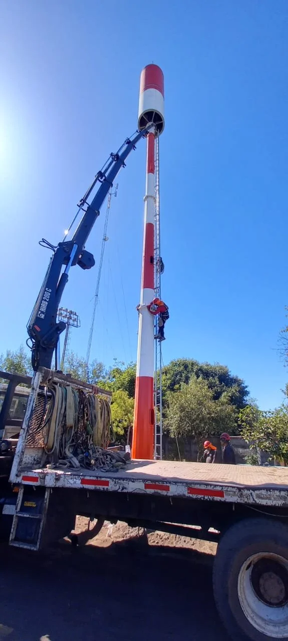  Pinturas Hewstone y Mimn Spa: Protegiendo las Torres de Telecomunicación de Entel