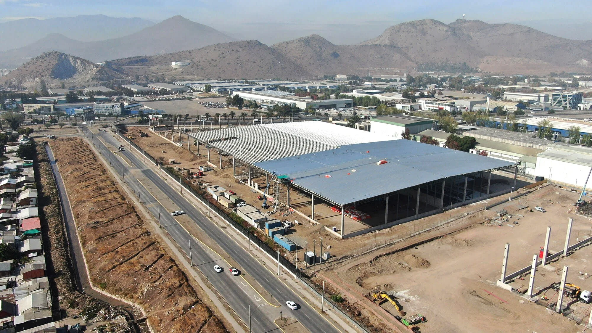 Construyendo las Bodegas ANYA en Quilicura con Pinturas Hewstone y Maestranza Coma