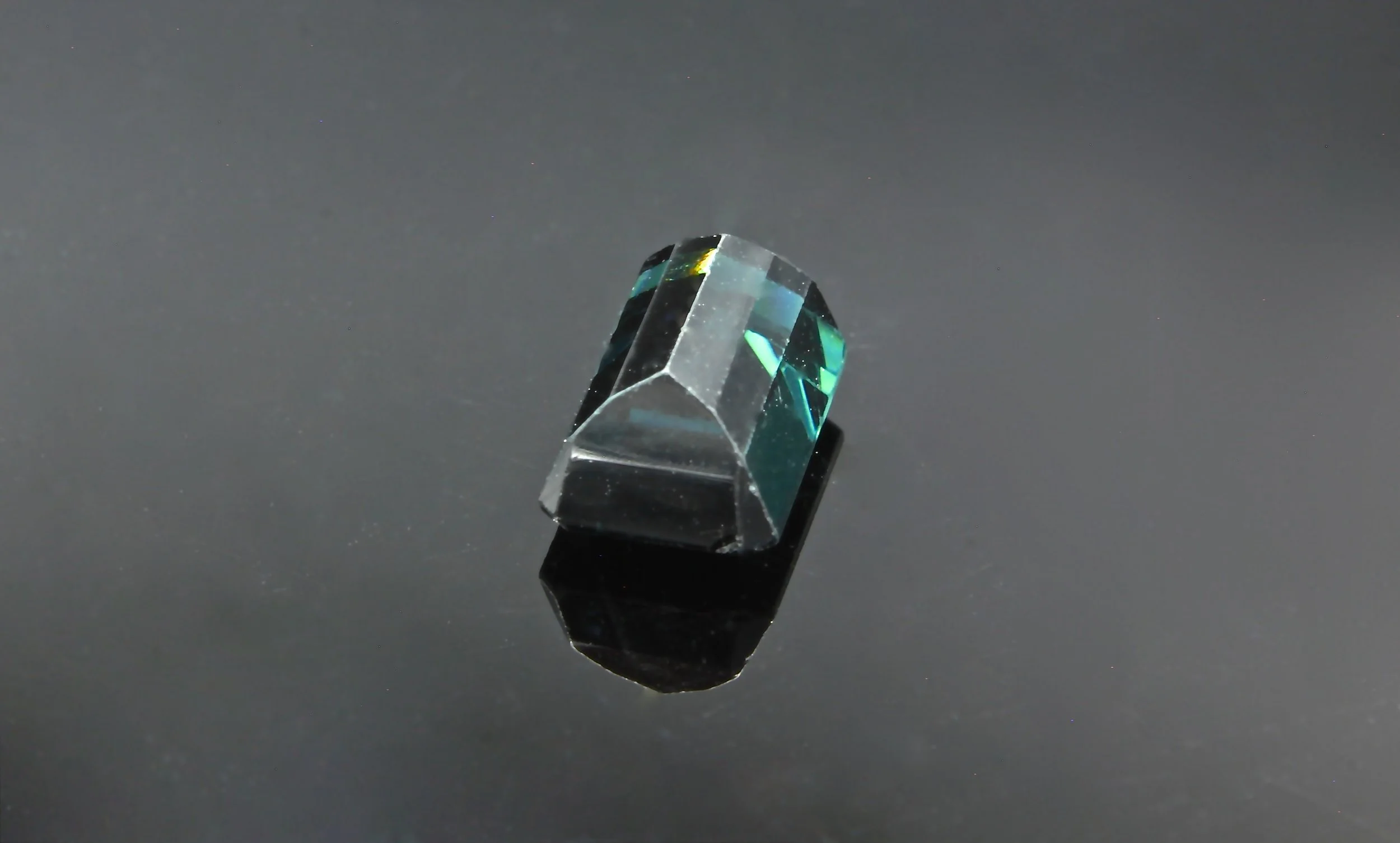 Green Tourmaline Dark Blue Green Stone Carats Bluish Green