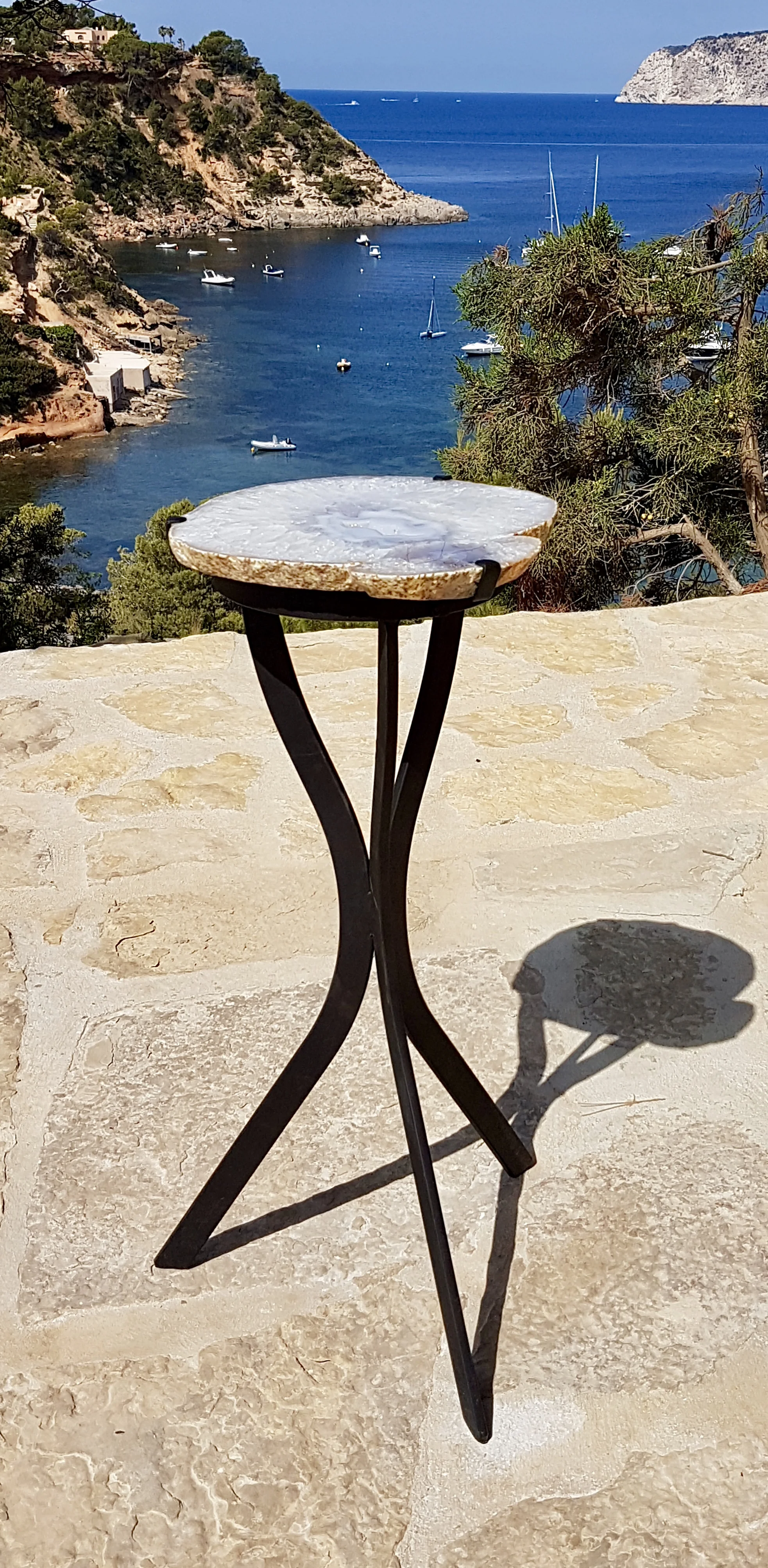 A pretty Agate and Quartz side table with a Drusy centre (sold out)