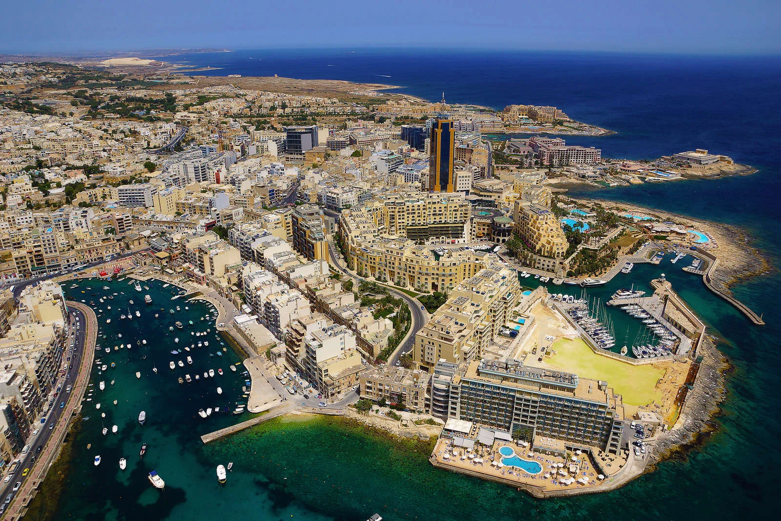 St Julians - vista aerea