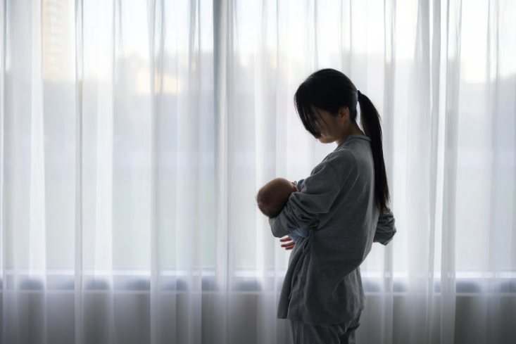 Postpartum OCD vs. “Normal” New Mom Worry: How to Tell the Difference