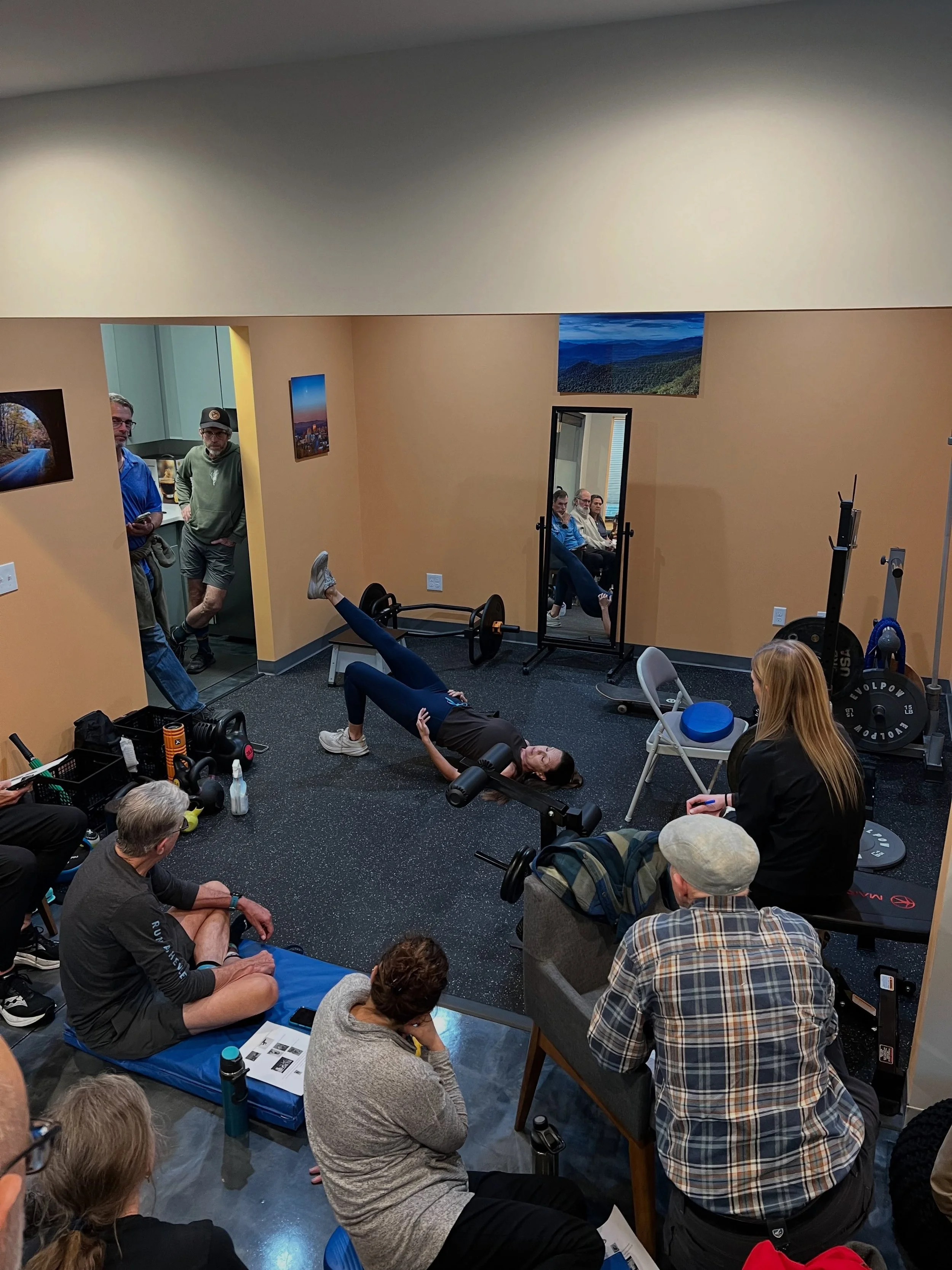 💥I sincerely want to thank everyone who shared their evening with us last night for the tendon health talk! I had a wonderful time and seeing both familiar and new faces really made the night special! 
🫶Huge thanks to @pisgahsportsnutrition for sha