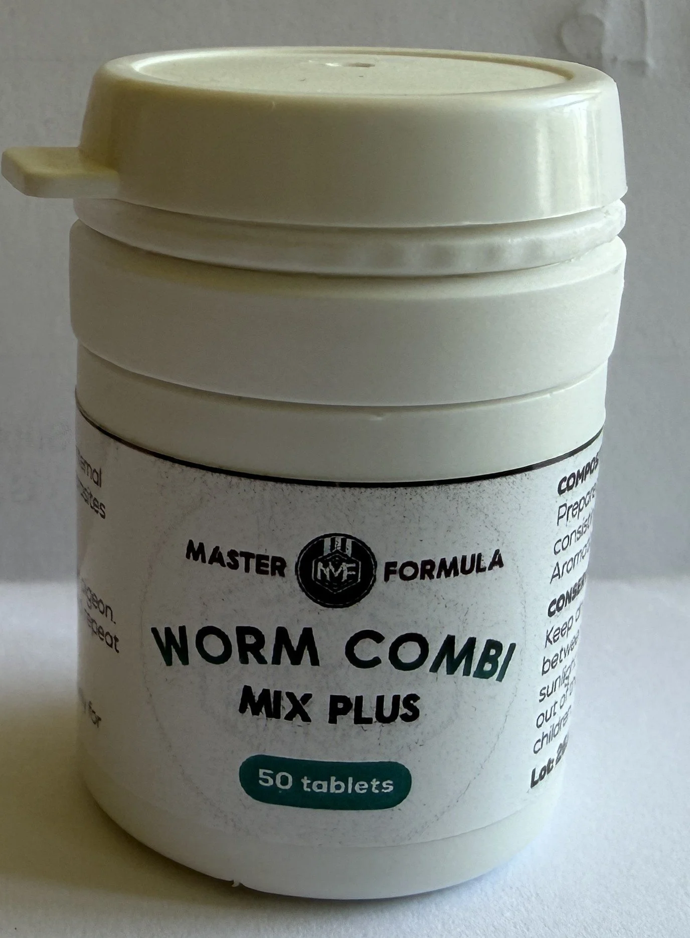 Master Worm 50 tabs.JPG (Copy)