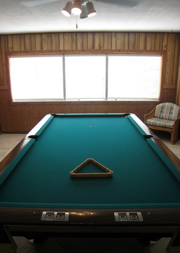 pool_table_c.jpg