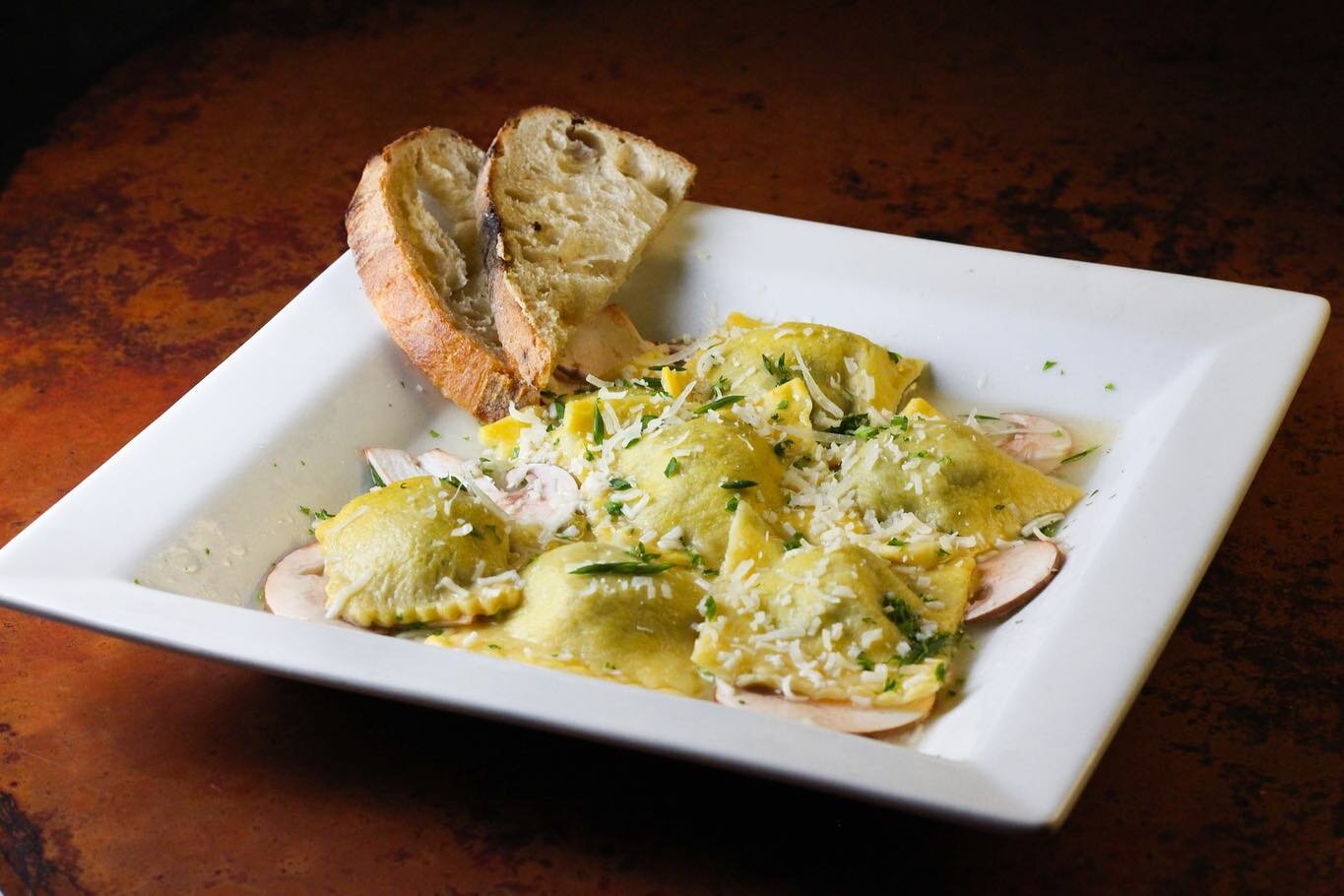 In honor of Saturday evening's "Night at the Opera" program, we've got a magnificent symphony of flavors awaiting you at the Beehive this weekend. 
Il PRIMO: House-made Ravioli stuffed with Mushrooms and Collard Greens in a light Garlic Herb and Chee