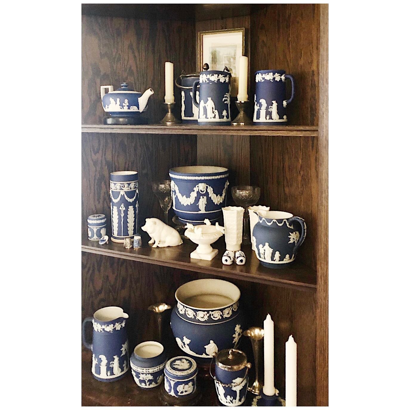 On weekends we @wedgwood 💙#jasperware #bruceisinthedetails ✨ #spiritofplace