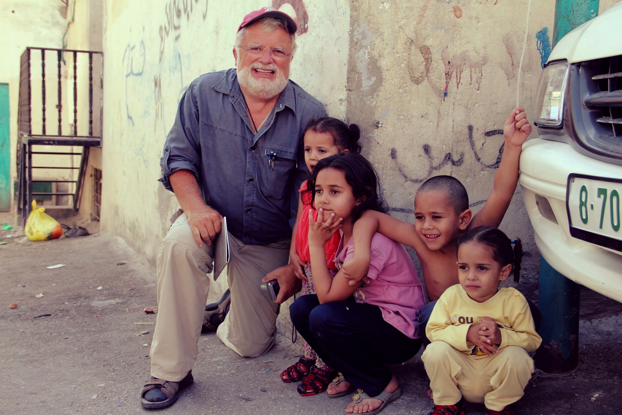 Bob with Kids in New Askar (photo - Micah Danney).jpg