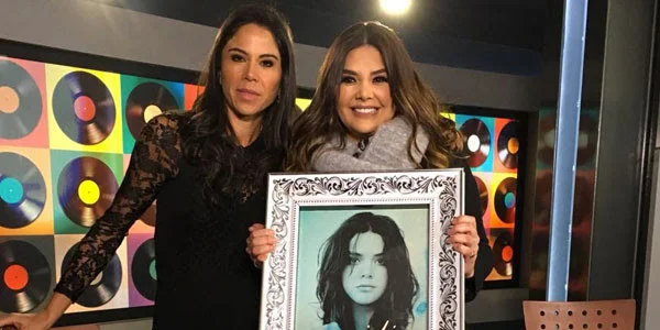 Yuridia recibe Disco de Platino por su anterior producción "6"