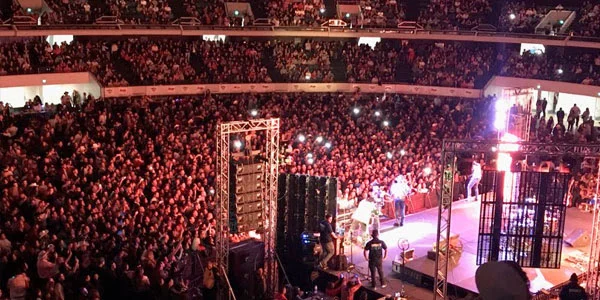 Bronco inició su galope triunfal por Estados Unidos