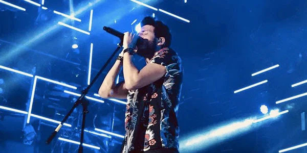 Sebastián Yatra puso en alto el género urbano en el Festival Pa’l Norte, donde detonó un gran baile