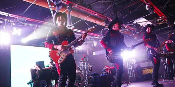 Luego de su exitoso paso por Estados Unidos, Bronco volverá a México para celebrar las fiestas patrias