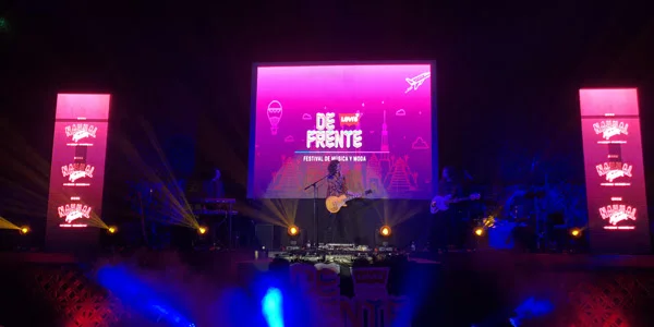 Costera prendió al público que acudió al festival De Frente