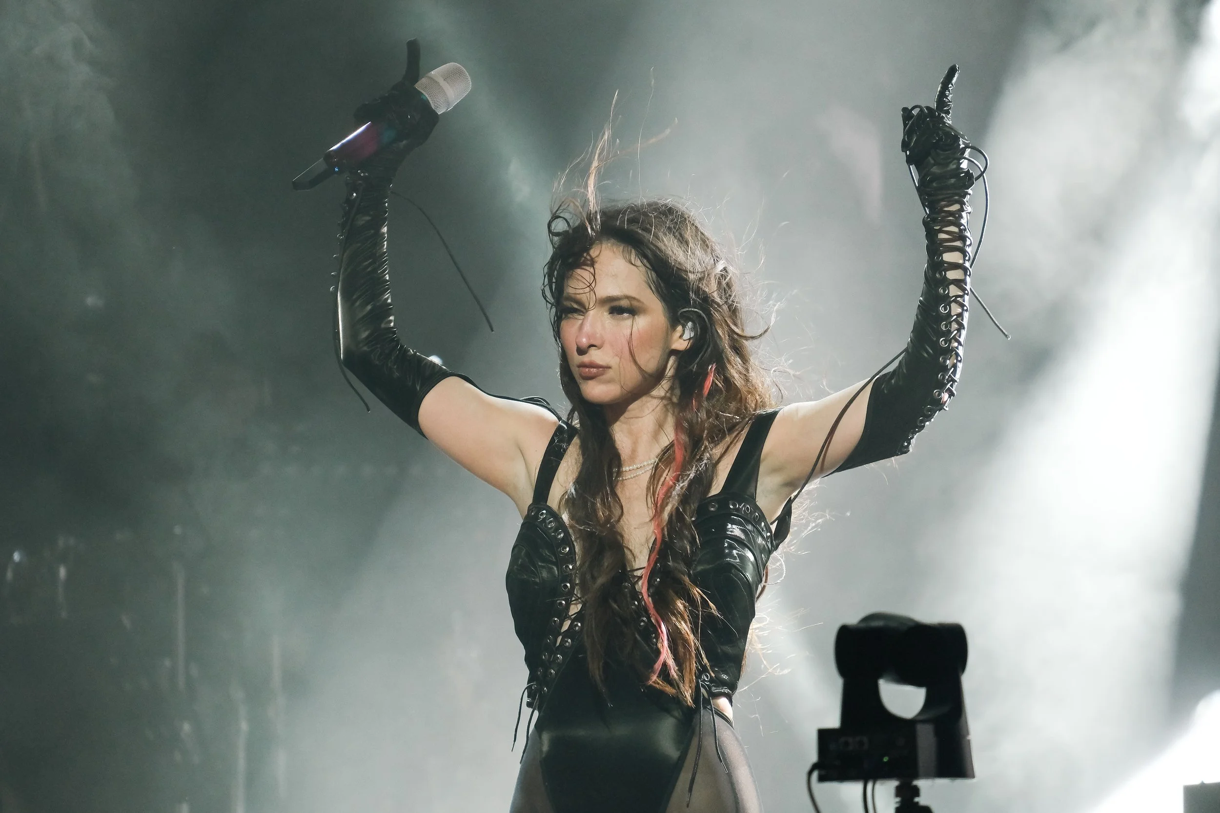 Paty Cantú celebró junto a sus fans el segundo Sold Out del Feliz Breakup Tour en el Teatro Metropólitan