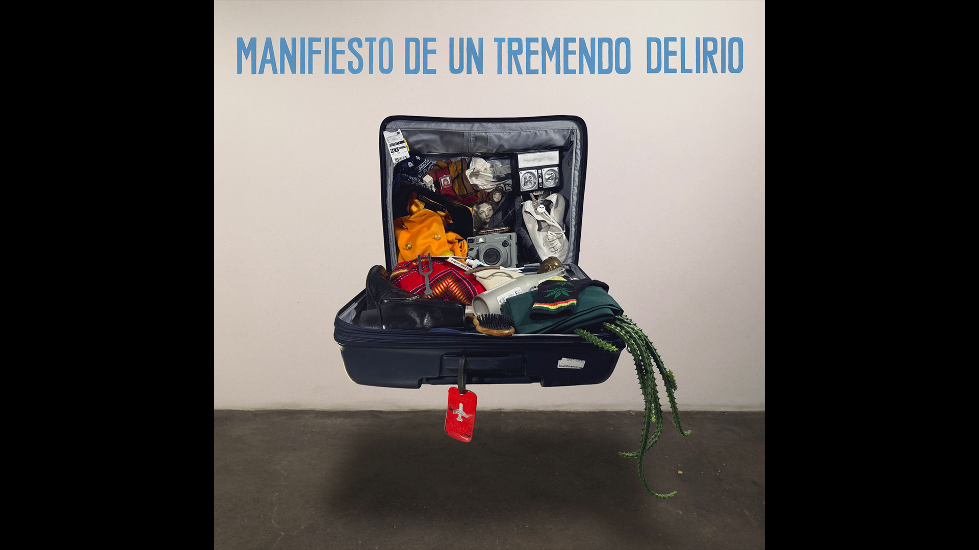 León Larregui lanza la pre order de su nuevo álbum Manifiesto de un Tremendo Delirio