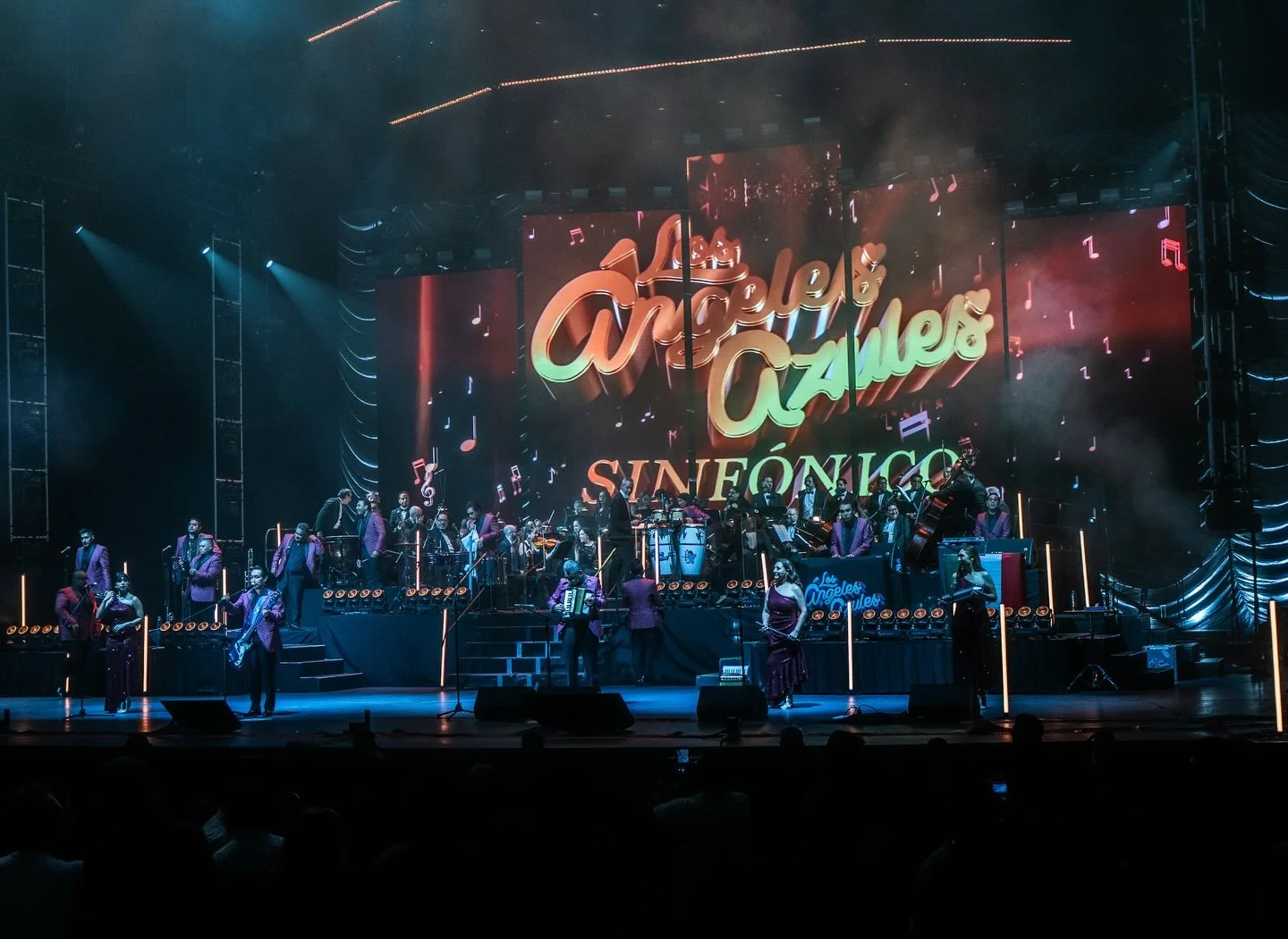 &iexcl;Anoche en el @auditoriomx con los @angelesazulesmx gozando a lado de las grandes invitadas de honor! 🥰

@denisegutierrezoficial @luceromexico @ximenamusic