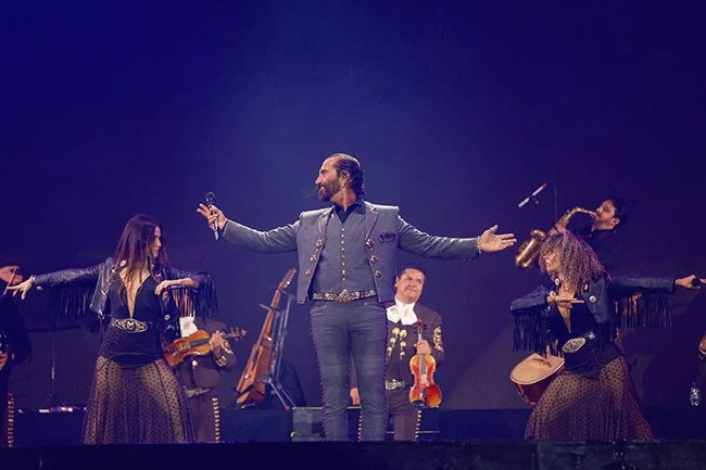 alejandro fernández 2.jpg