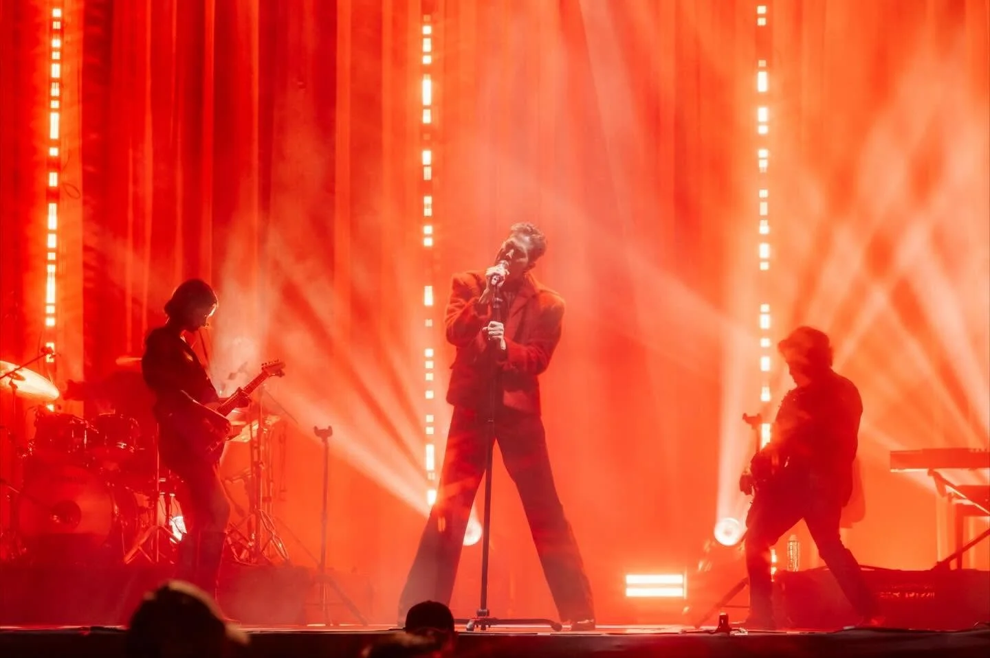 Benny Ibarra presenta Desprendimiento este fragmento de su show en vivo está abanderado por “Tonto corazón”