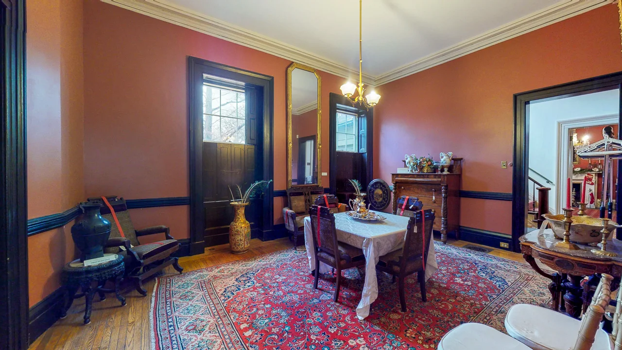 Ten-Broek-Mansion-12042018_113228.jpg