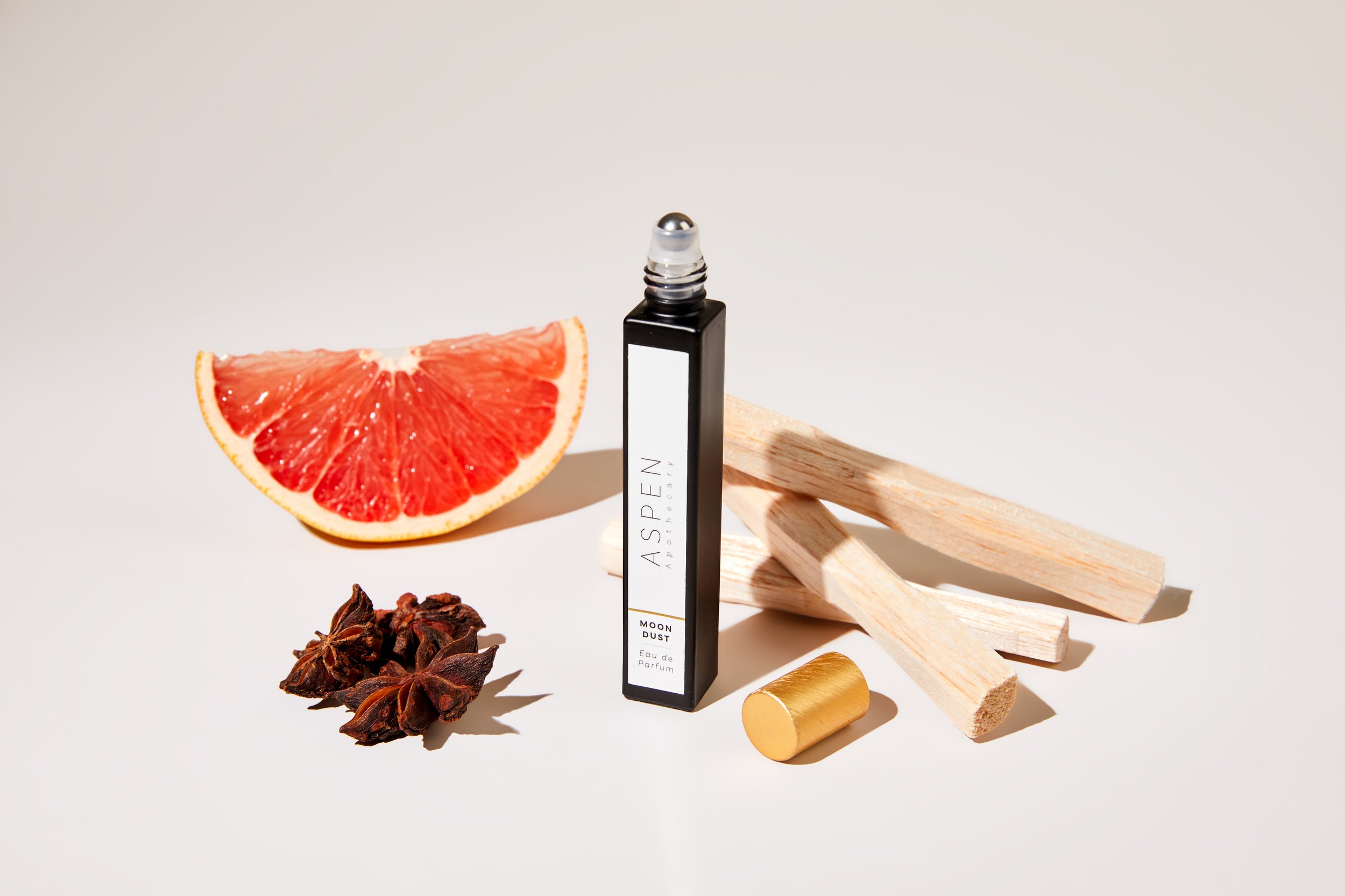 Keta_Moon Dust Perfume_r1_DFS_3746-3rrjckylej.jpg