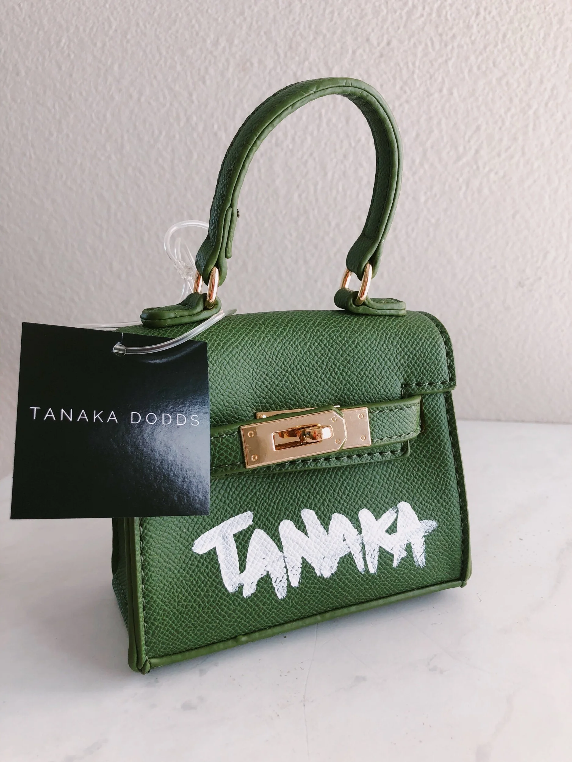 9A9BBF20-47EB-47CD-8FD4-978F23466354