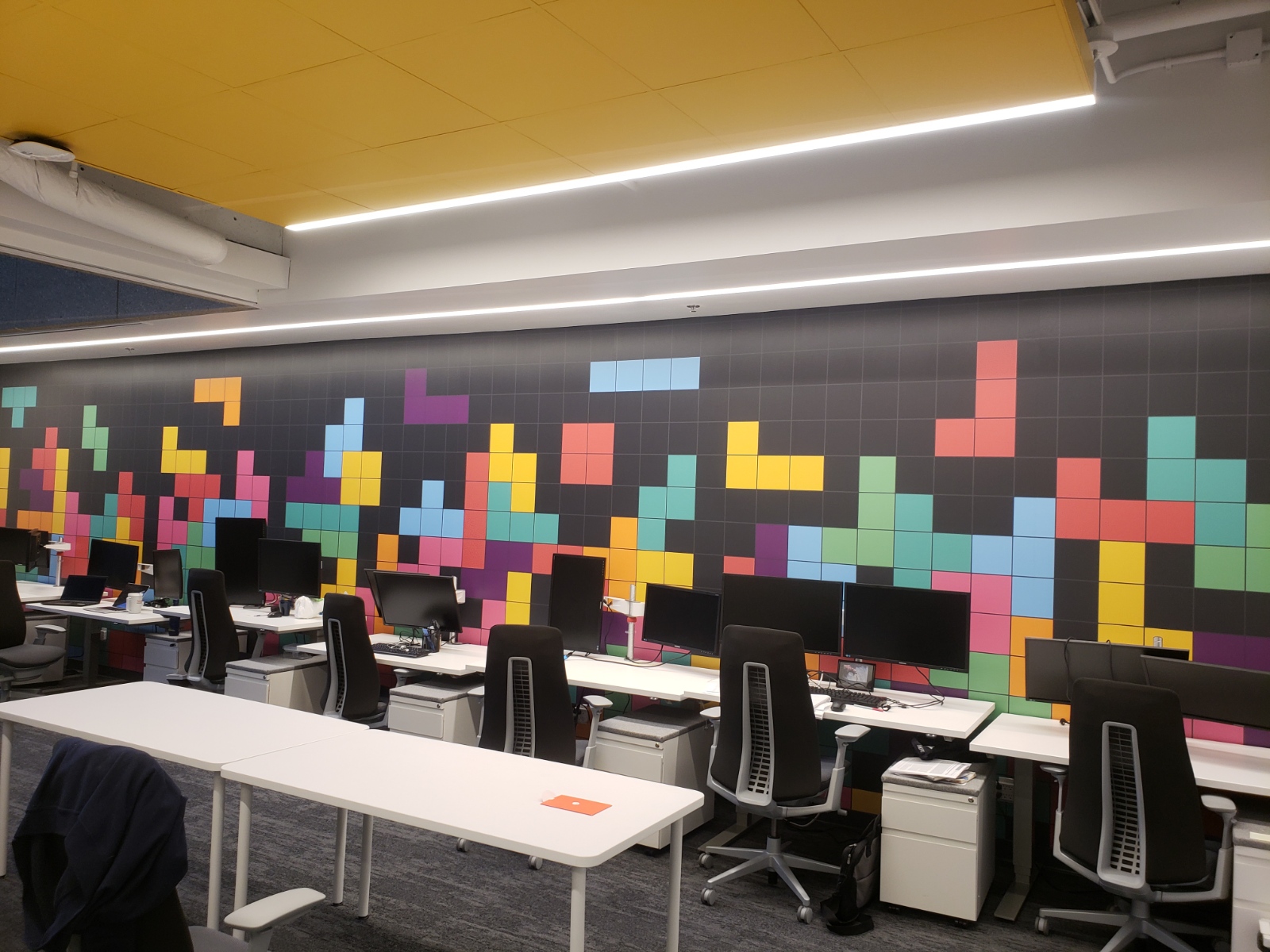 Job Name: RBC Borealis Contractor: Carlson Construction Description: This eye catching office for RBC is ahead of the pack when it comes to finding a way to incorporate some excitement into your everyday office. Every wall, floor and ceiling is unique; with featured rooms that are guaranteed to make your day at the office that much more enjoyable.