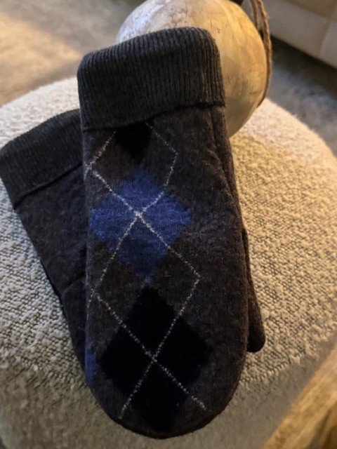 mitten 4.jpg