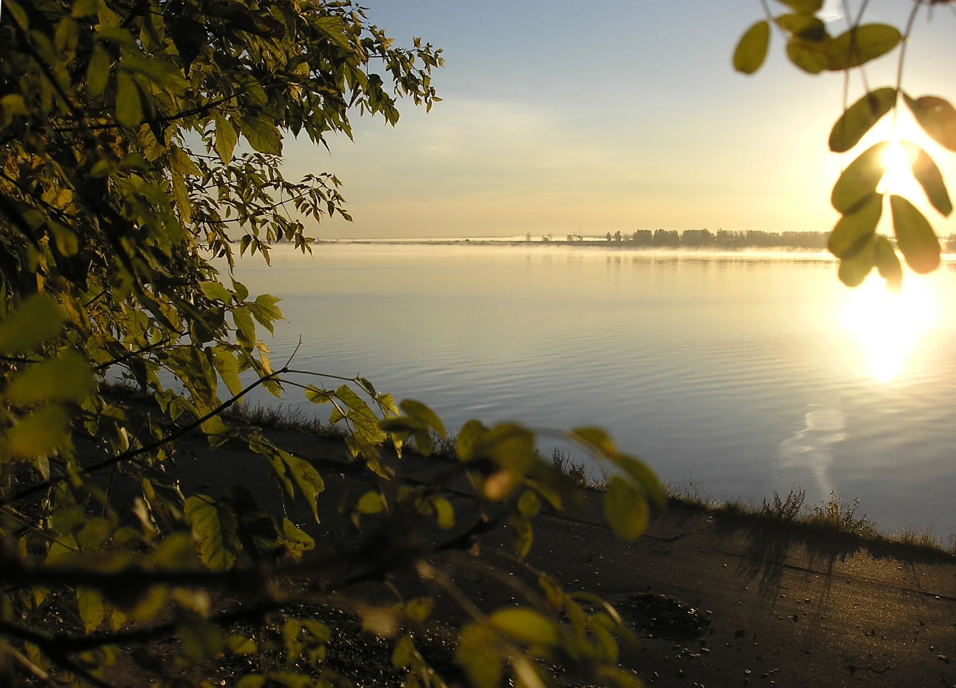 river-2661521_1920.jpg