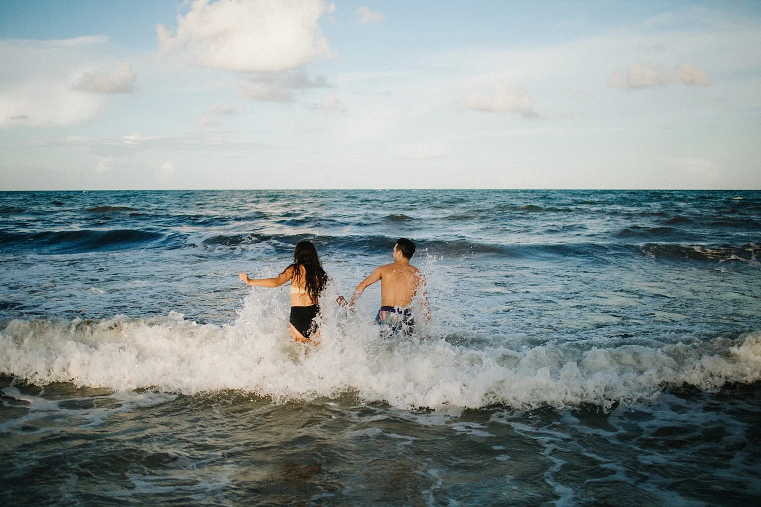 noahandkaylabeachcouplesession0046.jpg