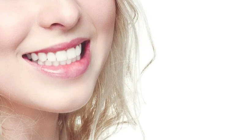 What to Expect With Veneers - Explained by Dr. Farinas-Han of Smiles by Bergen Dental