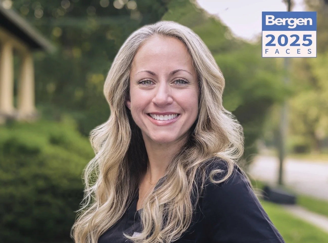 THE FACE OF A COHESIVE, EXPERIENCED DENTAL TEAM