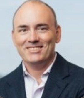 Alex Cardwell Alex has been practicing family law exclusively since 2004. Alex represents clients in all areas of family law. He also serves as a mediator, assisting couples in negotiating their own divorce, and acts as a “consulting” attorney to assist clients who are in mediation. Alex is a Senior Counsel at Moradi Saslaw and graduated from University of San Francisco School of Law.