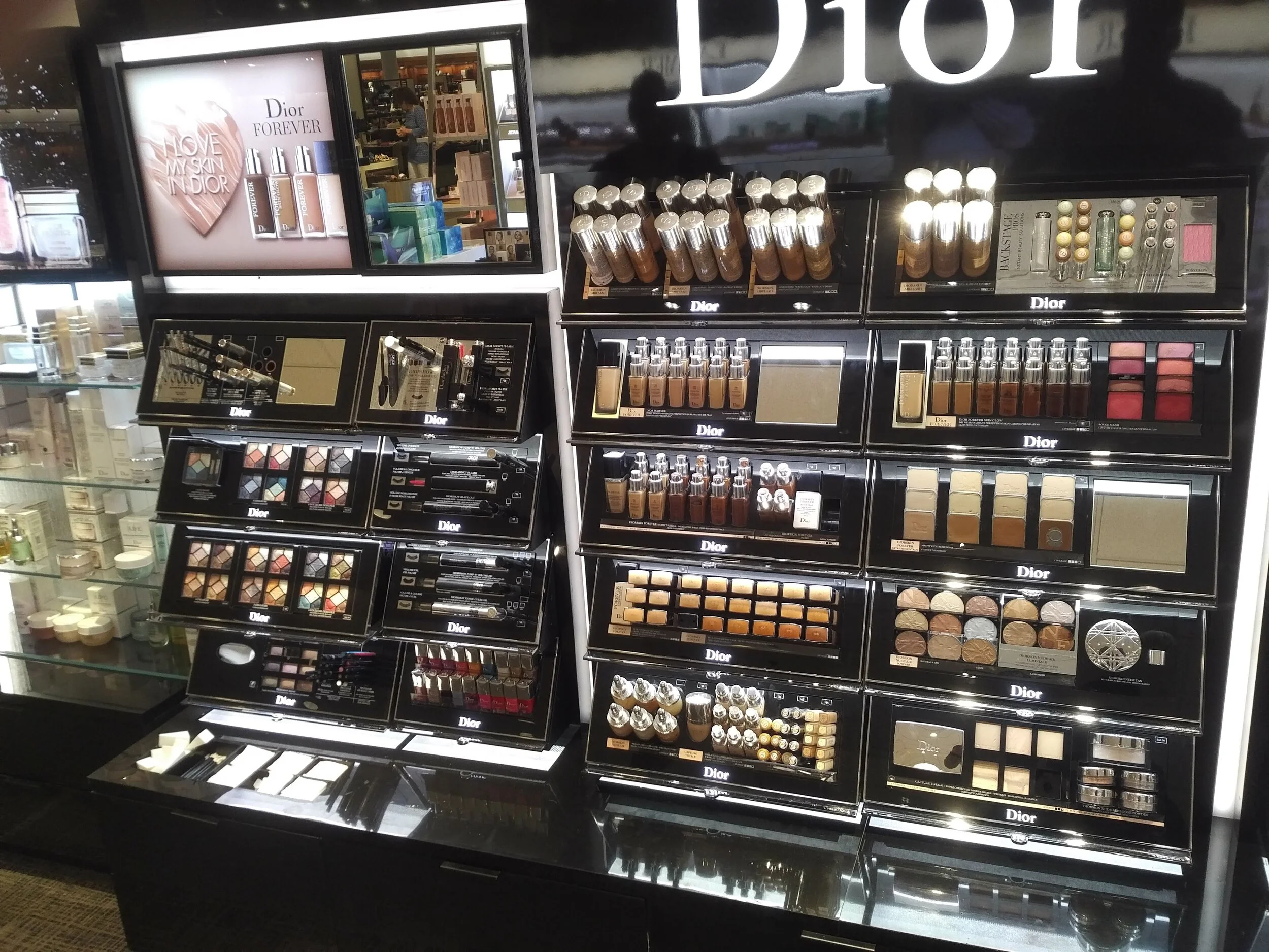 Replaced Light Fixtures | Re-Installed New Bulbs At Make Up Counter