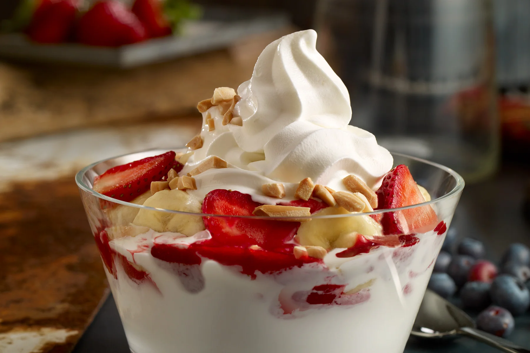 ice cream, soft serve, vanilla, fruit, dessert, food, food photographer, Long Island food photographer, product photographer, photographer, studio photographer, packaging, John Montana, Montana