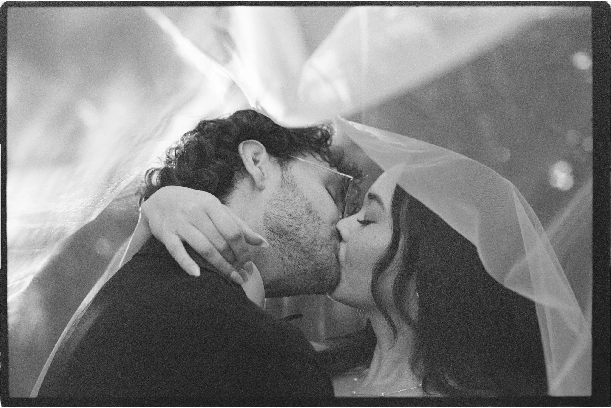 Sam & Sarah - Film (B&W)-3.jpg