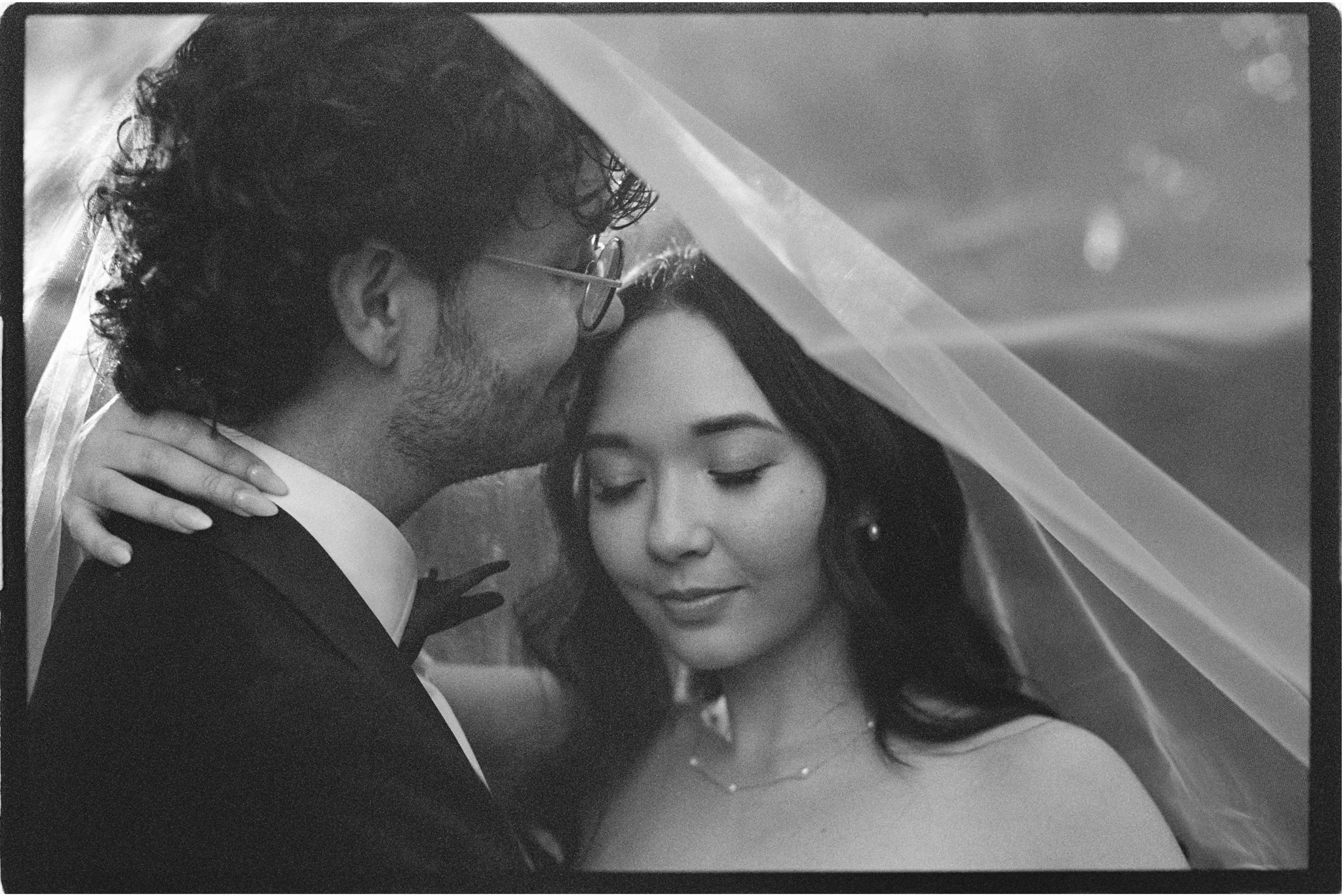Sam & Sarah - Film (B&W)-4.jpg