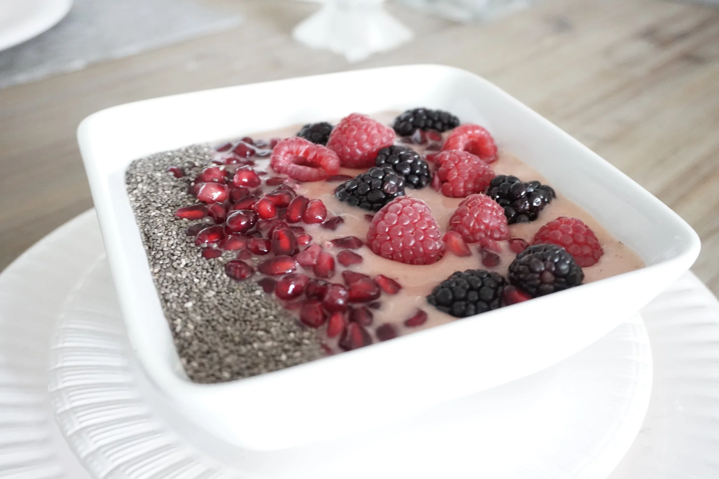 RECIPE: Strawberry Banana Smoothie Bowl